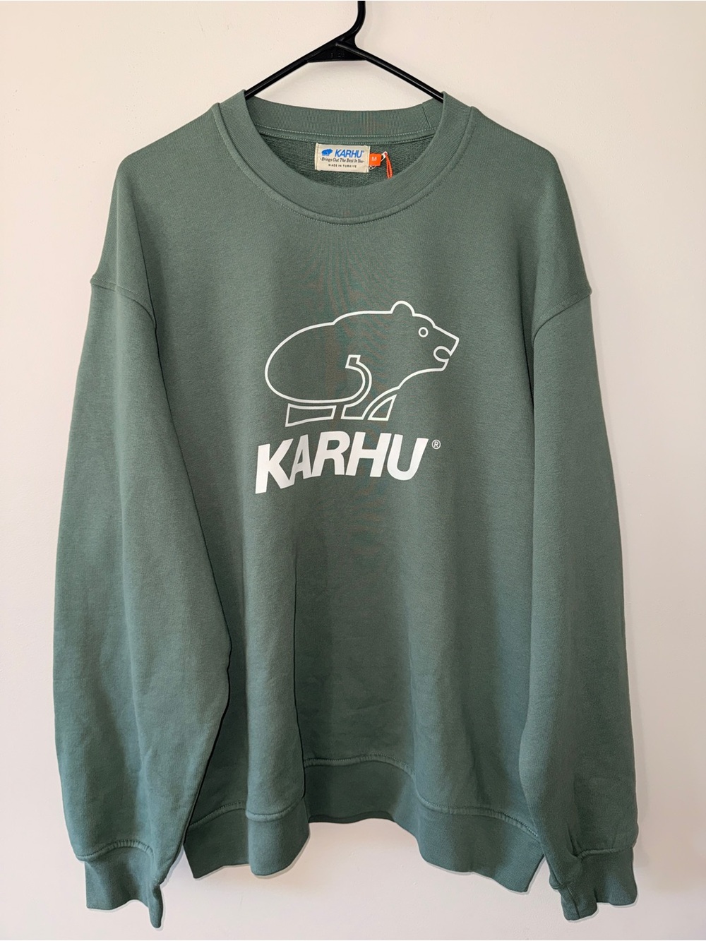 NWT Karhu Basic Bear Logo Crewneck Sweatshirt Green